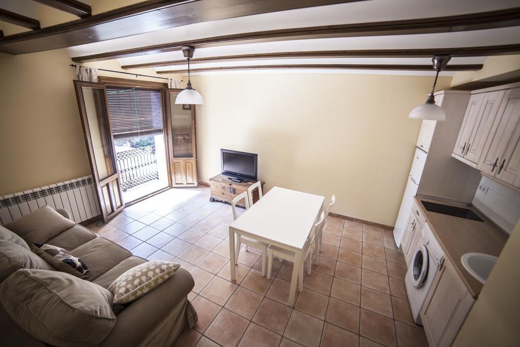 Apartamentos Cine Capicol Альбаррасін Екстер'єр фото