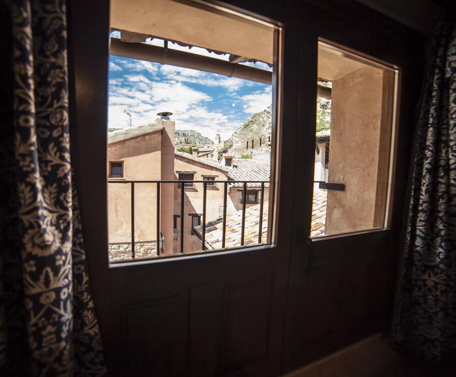 Apartamentos Cine Capicol Альбаррасін Екстер'єр фото