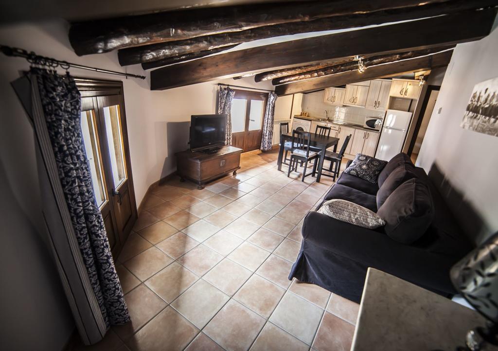 Apartamentos Cine Capicol Альбаррасін Екстер'єр фото